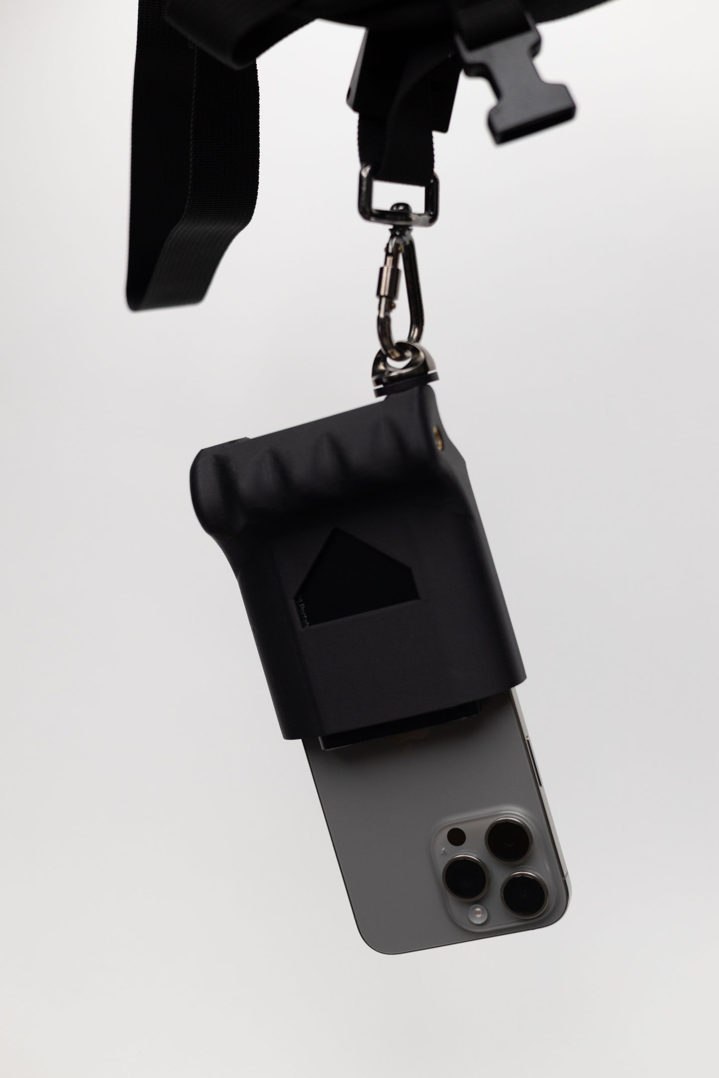 CineGrip for iPhone 15 Pro and Pro Max