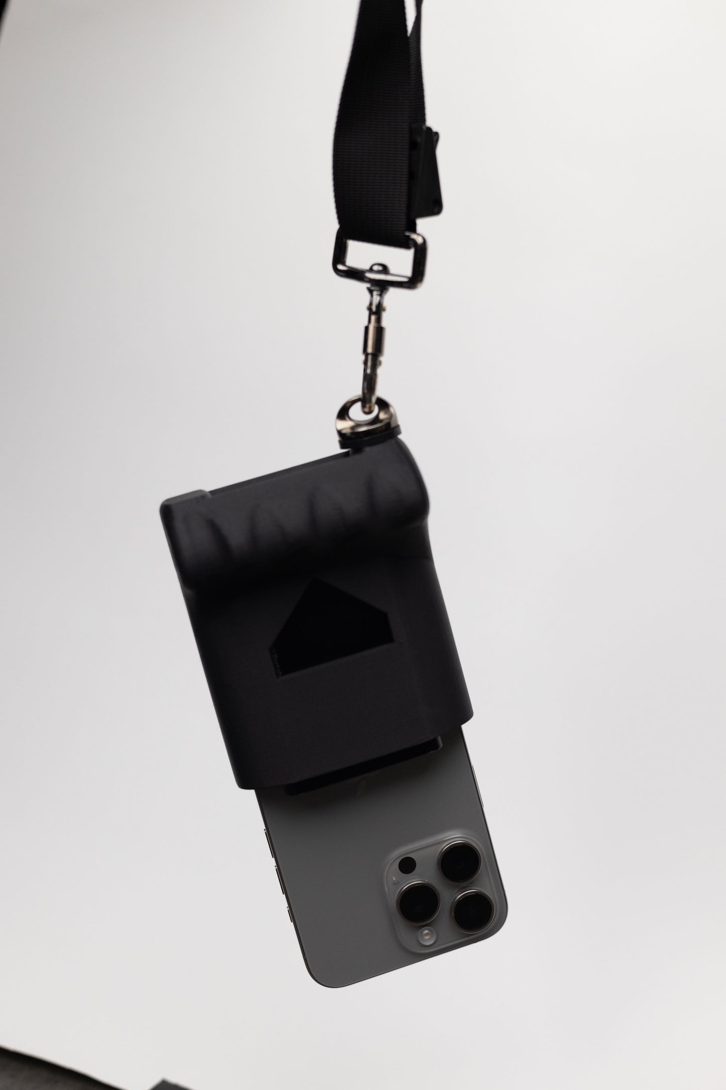 CineGrip for iPhone 15 Pro and Pro Max