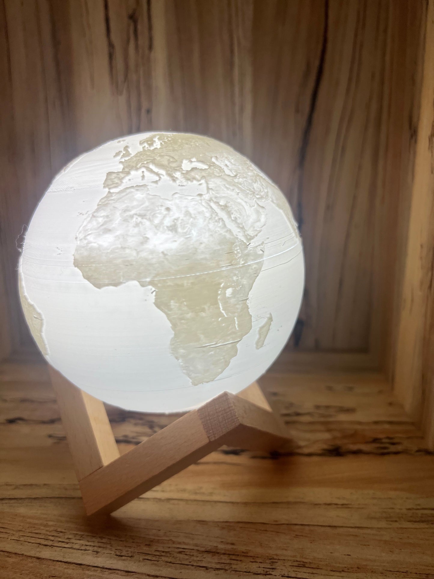 3D Printed Light Up Planet Globes